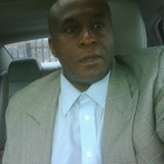 Alister Douglas - podozrivý